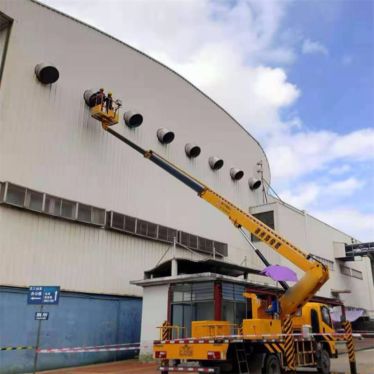 淮南高空作业车出租服务：专业广告牌安装解决方案