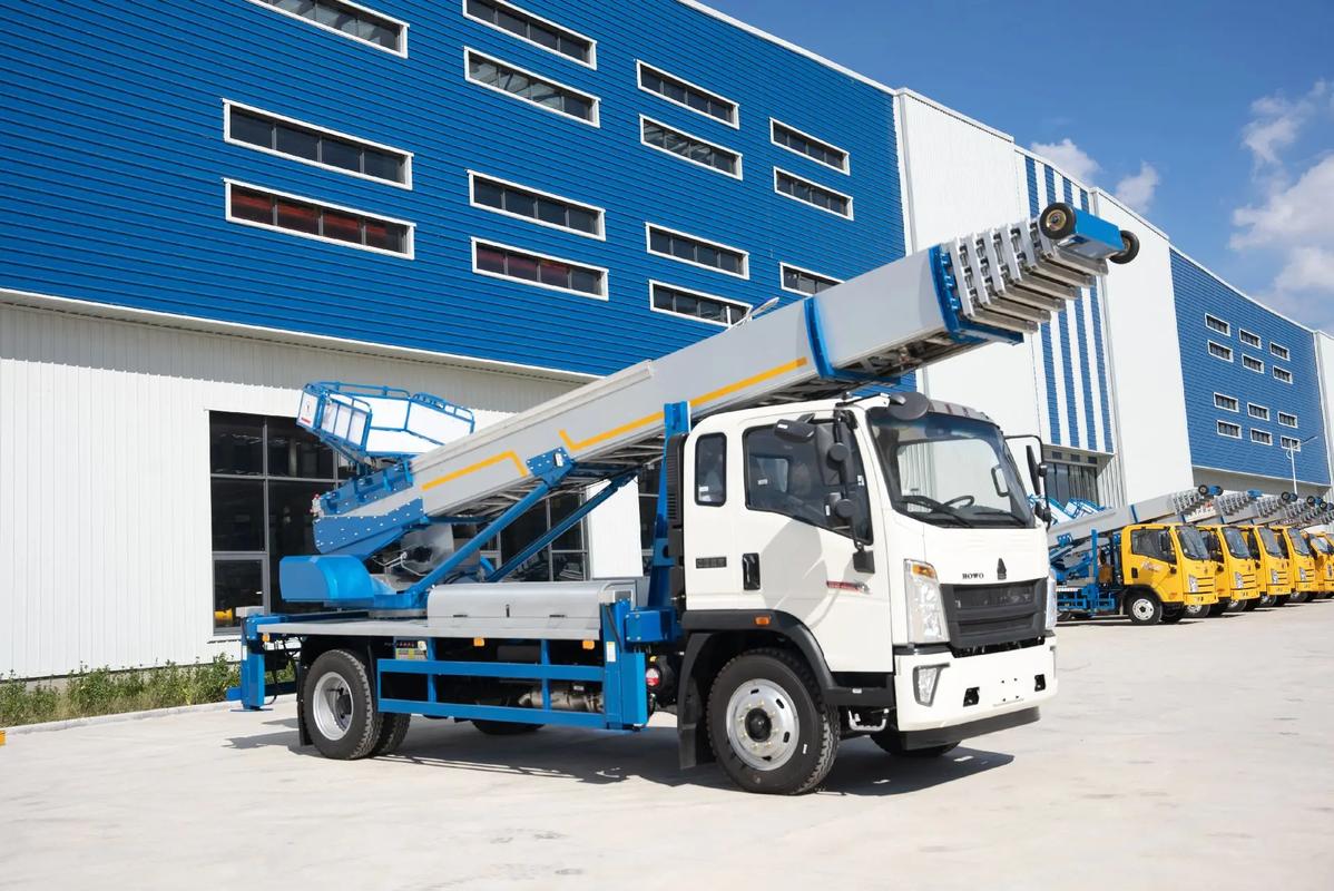 淮南出租云梯车高空作业车 建筑垃圾搬运